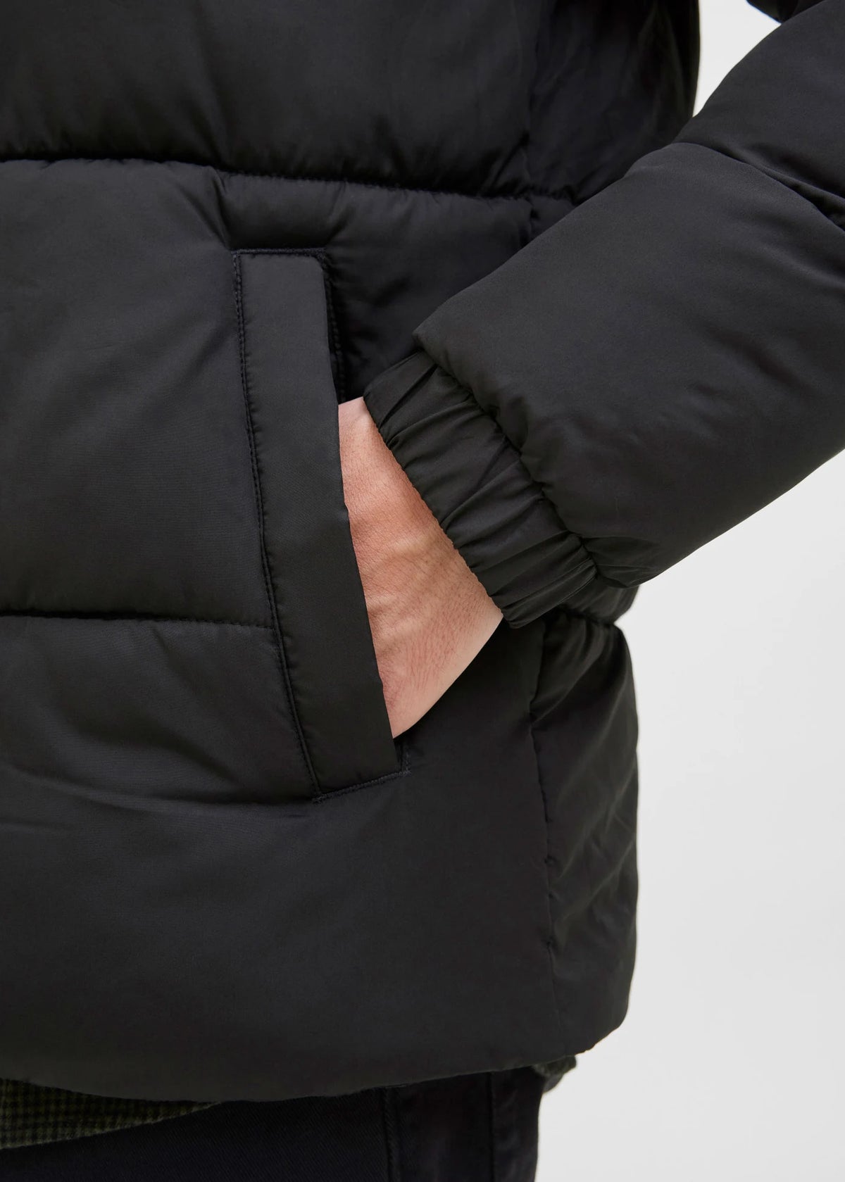 Men's JJ REBEL Puffer Jacket in Black, view 4