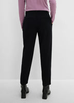 Women's Cropped Pants in Black, view 4